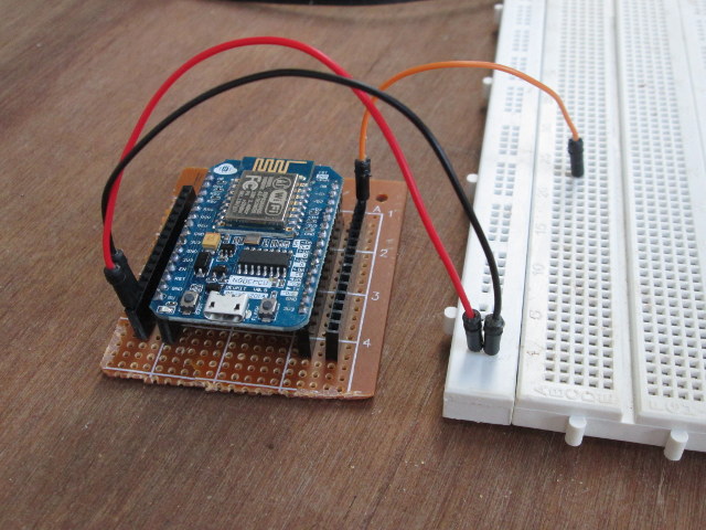 NodeMCU_v0.9_breadboard