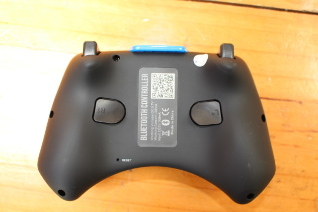 Ipega_BT_Gamepad_Back