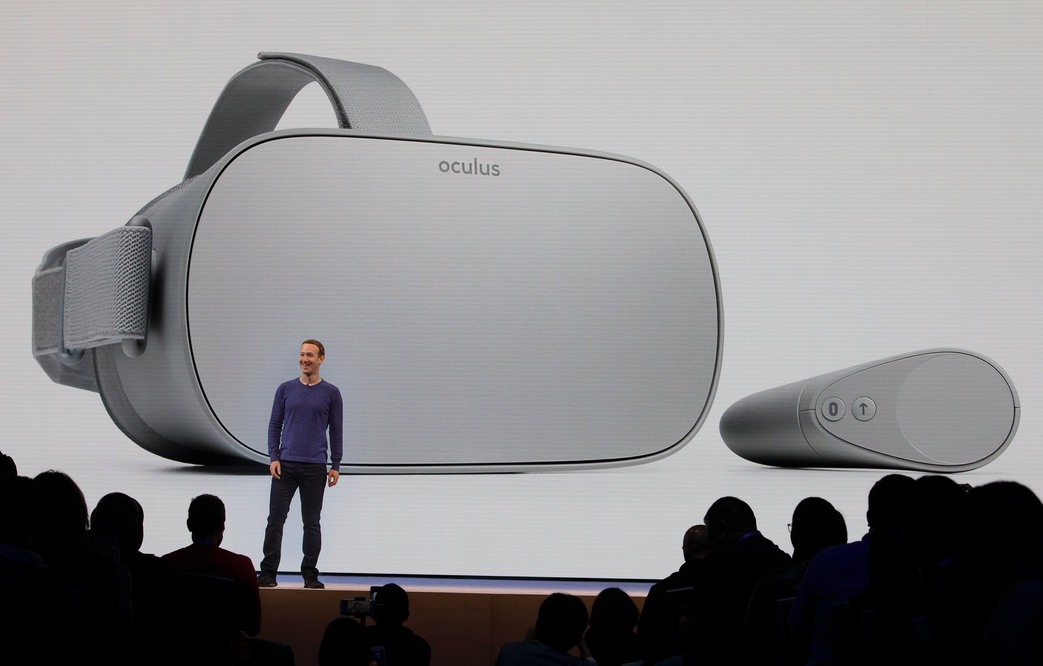 Facebook Oculus Go Standalone VR Headset Launched for $199 and Up - CNX