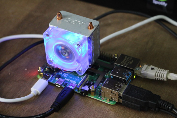 Raspberry Pi 4 ICE Tower CPU Cooling Fan Review