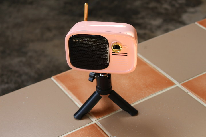 Rikomagic-R6 Android Projector Tripod