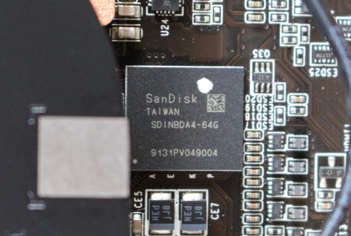 SanDisk SDINBDA4-64G