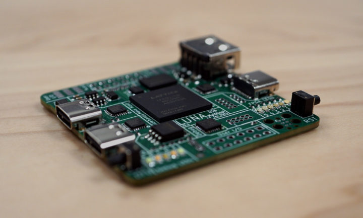 LUNA USB Hacking board