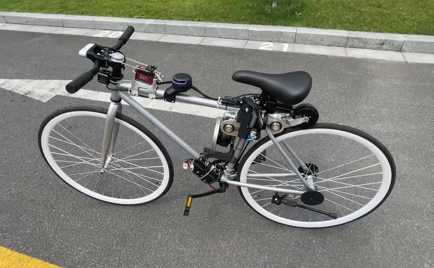 XUAN-bike self-balancing self-riding bicycle