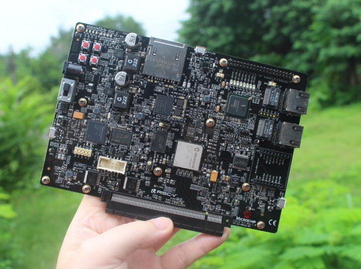 PolarFire SoC FPGA Icicle RISC-V FPGA board