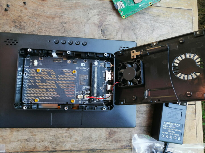 RPI All-in-One Display internals