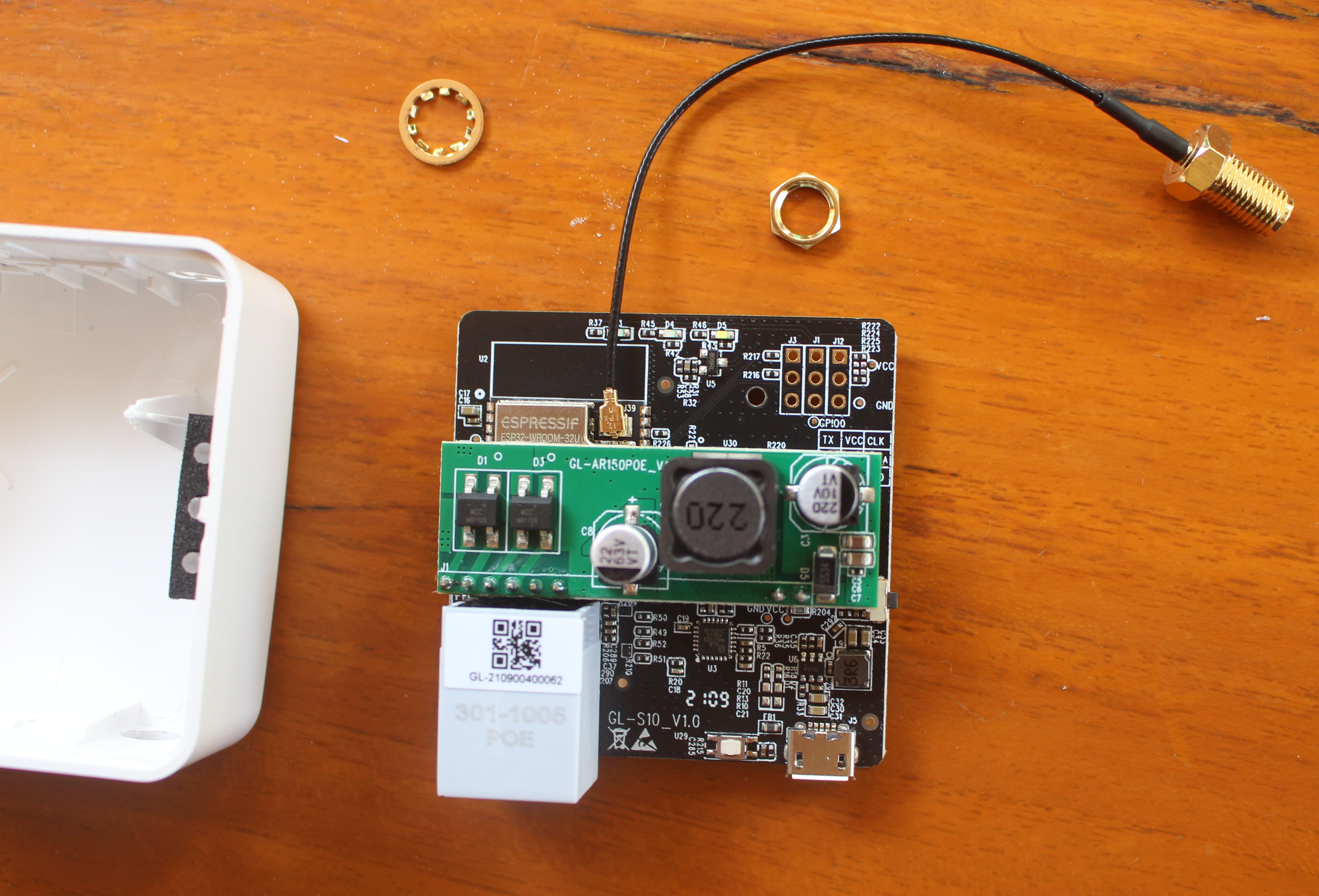 ESP32-WROOM-32U gateway POE board