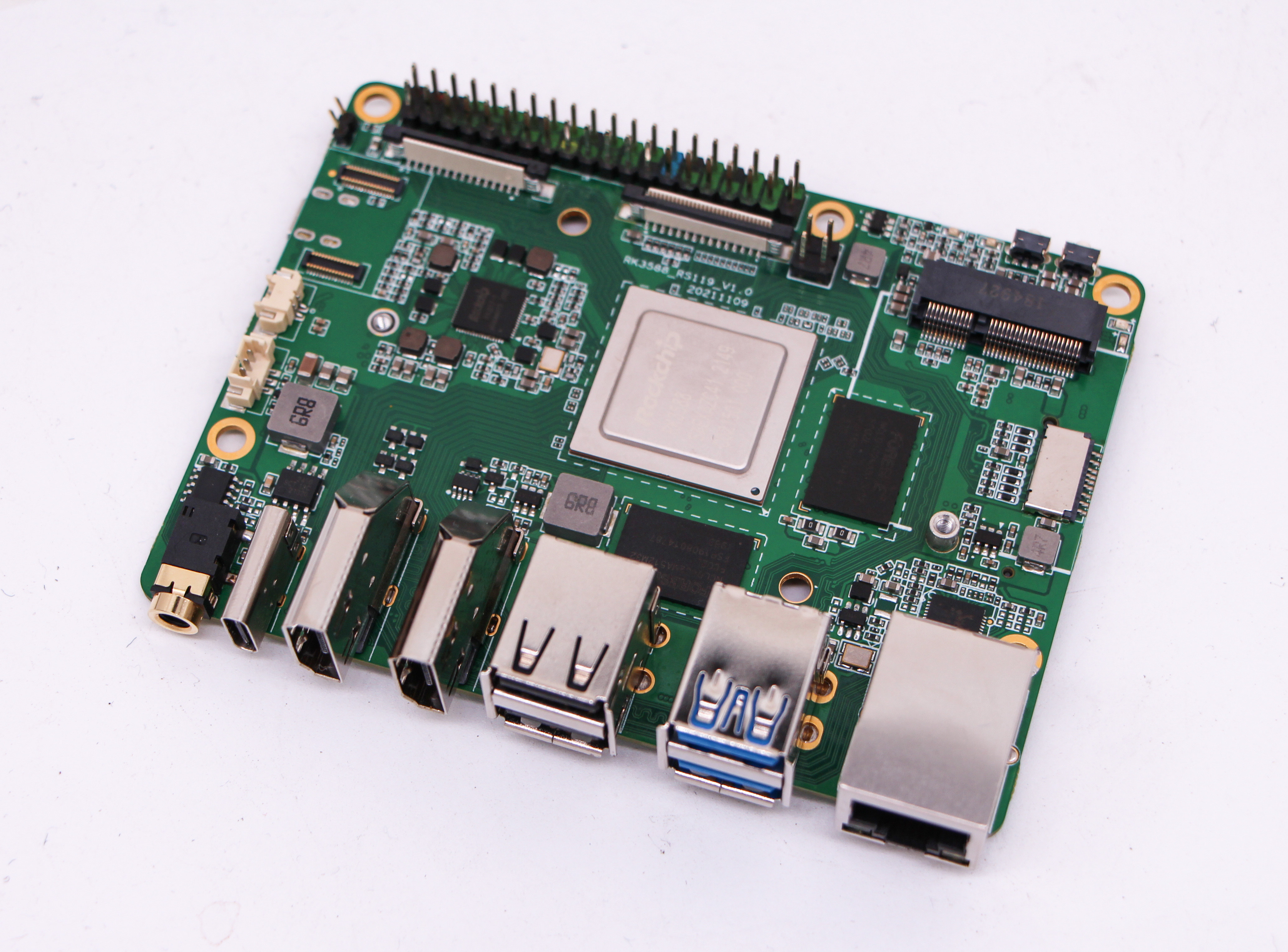 Rockchip rk3588. Rockchip rk3588s. Одноплатный компьютер Raspberry Pi. Radxa Rock 5b. Одноплатный компьютер up Board.