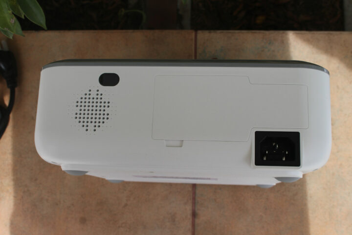 MECOOL KP1 rear panel