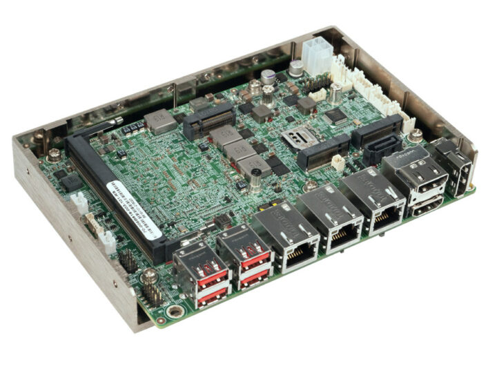 3.5-inch Tiger Lake SBC 3x 2.5GbE LAN