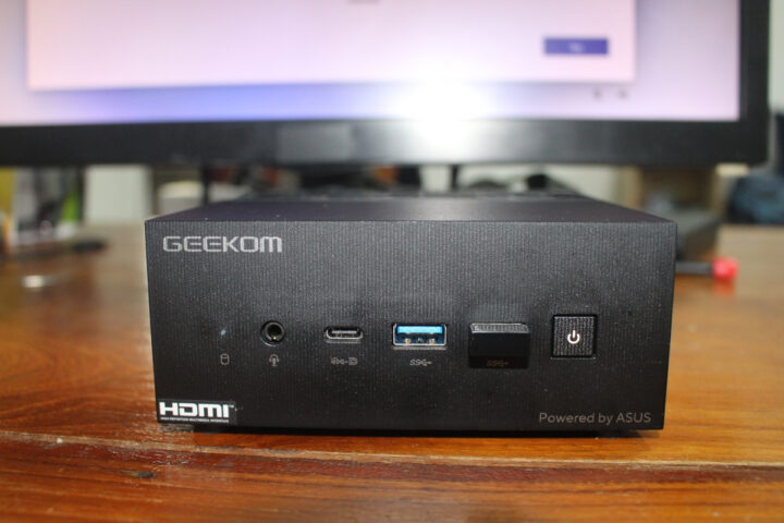 First boot GEEKOM AS 6 MIni PC