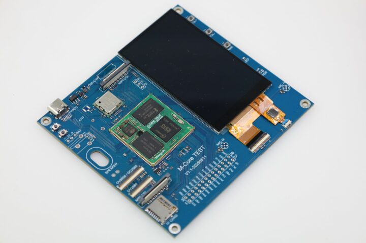 MCore R818 carrier board