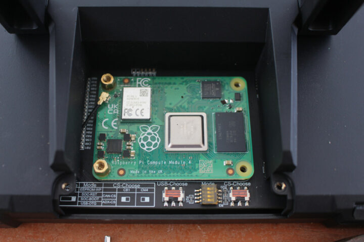 Raspberry Pi CM4 installation Pad 7