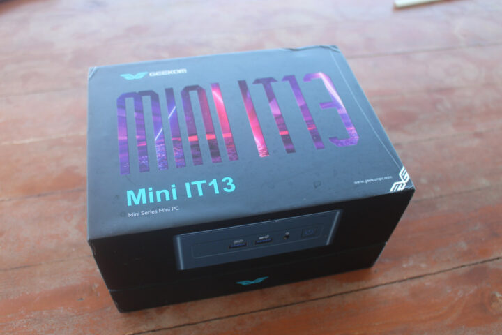 GEEKOM MINI IT13 package