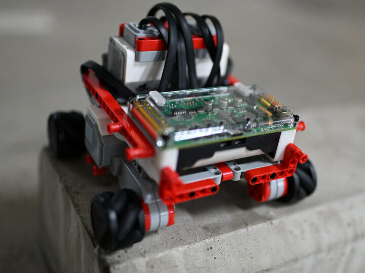 EVN ALPHA Raspberry Pi RP2040 Robot