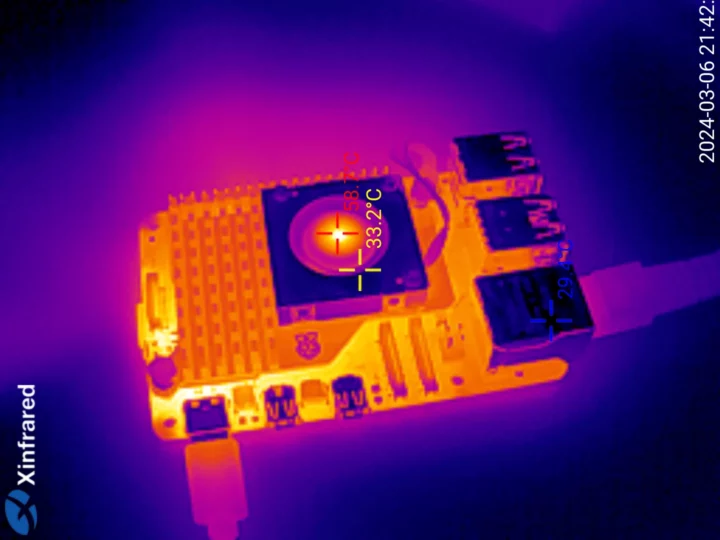 Raspberry Pi 5 Active Cooler Thermal Image