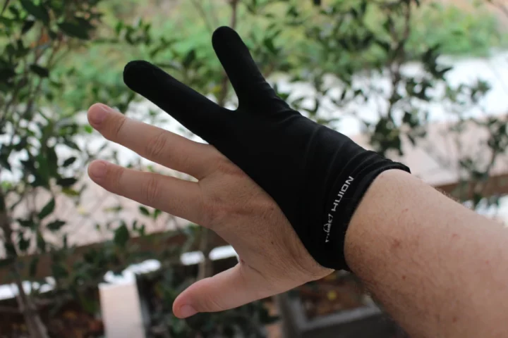HUION screen protection glove