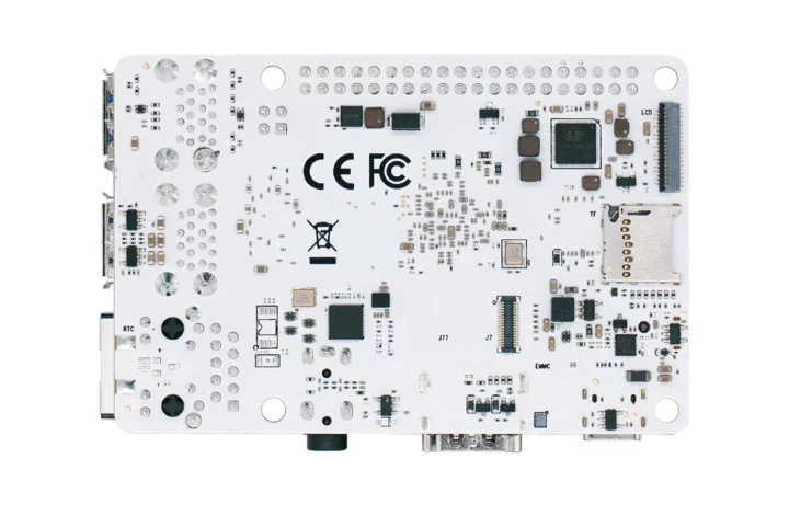 Credit card-sized RISC-V SBC