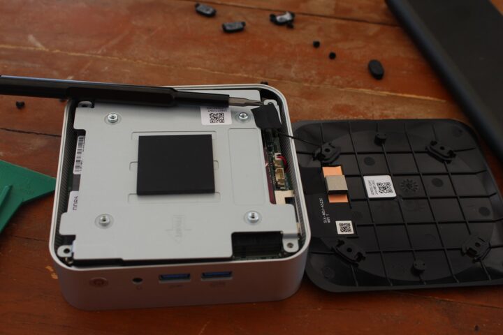 GEEKOM A8 mini PC teardown