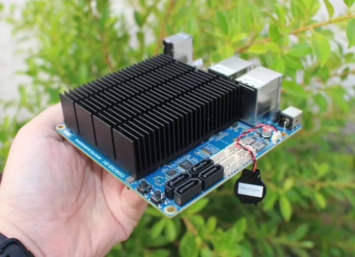 ODROID-H4+ with four SATA ports