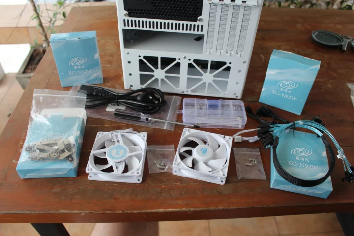 Auriga NAS mini ITX chassis accessories