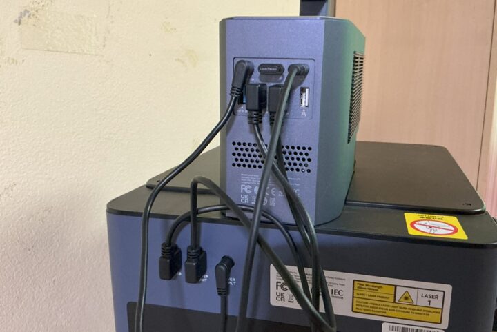 LaserPecker LP5 Safety Enclosure connection