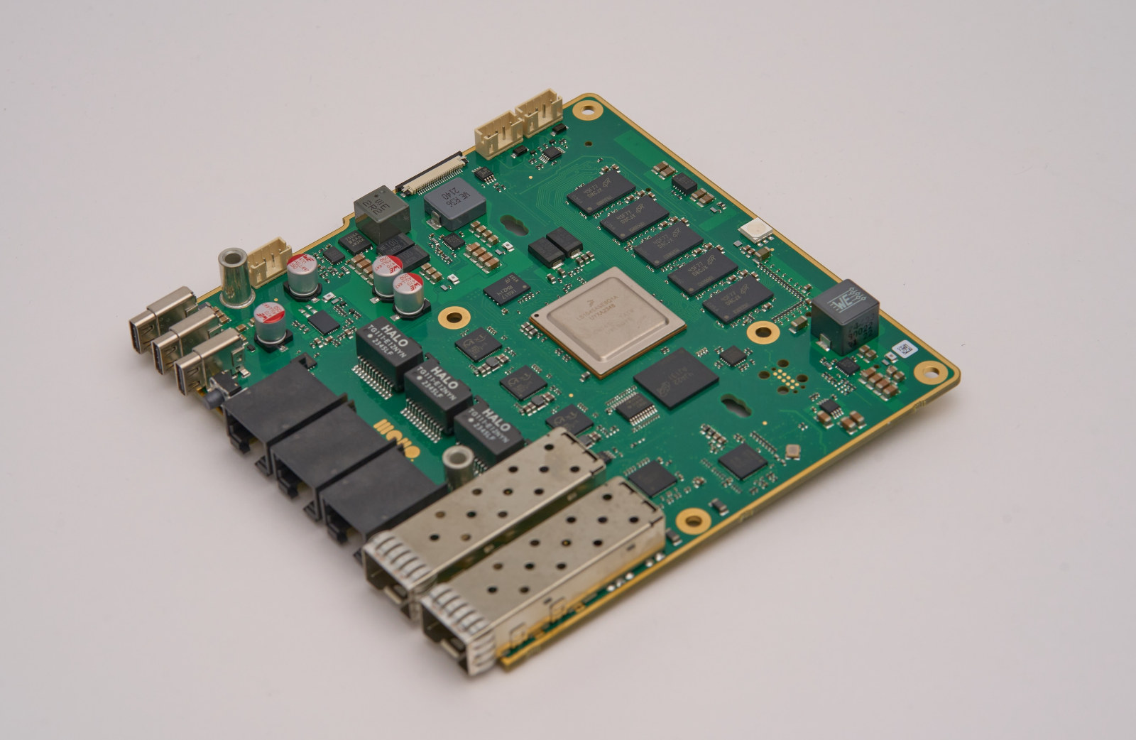 Mono Gateway 10GbE Nano ITX router board