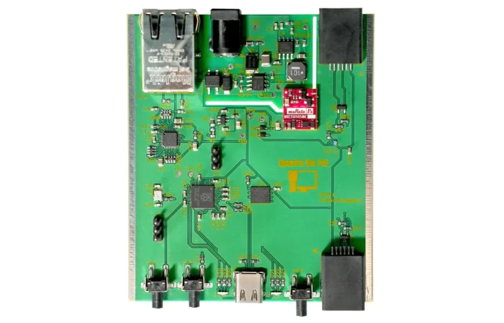 Raspberry Pi RP2040 server monitoring board