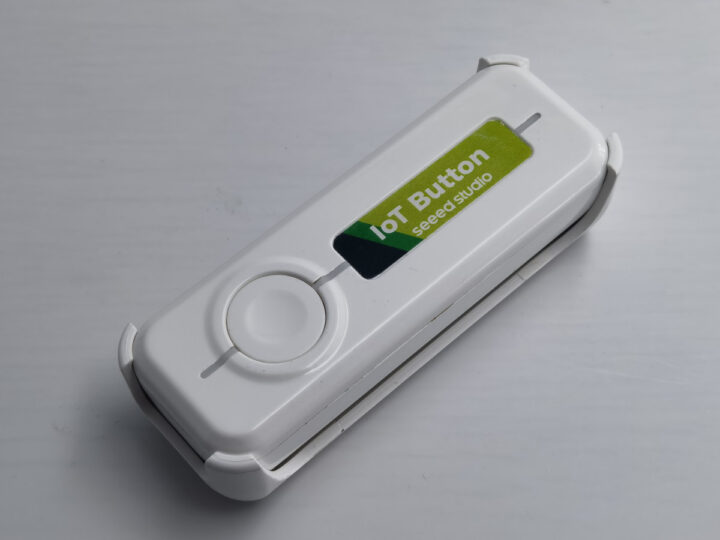 Seeed Studio ESP32-C6 IoT Button