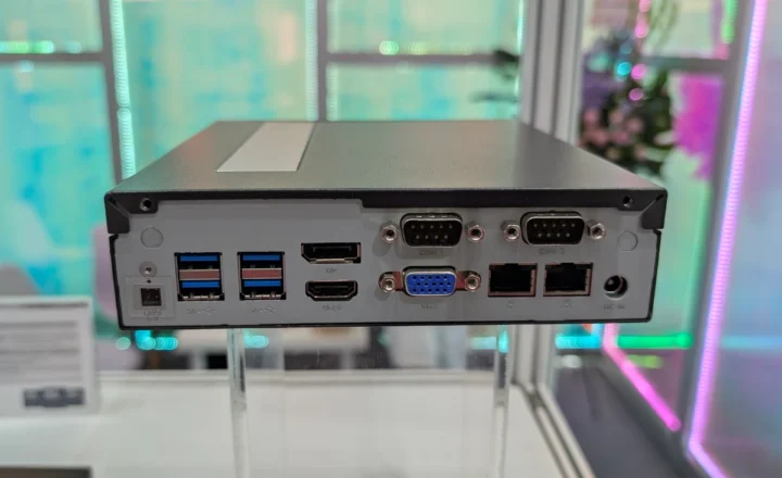 Intel Core i3-N350 fanless mini PC
