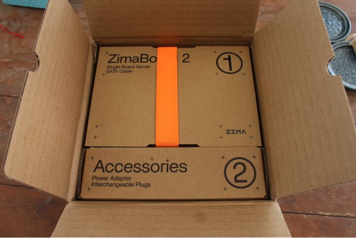 ZimaBoard 2 package