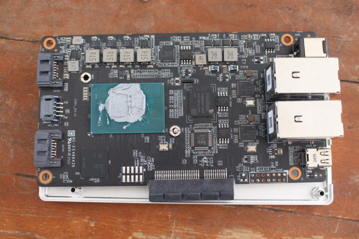 ZimaBoard 2 teardown